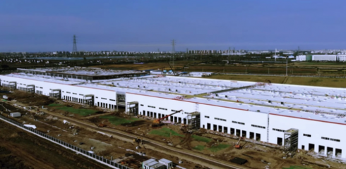 特斯拉上海工厂 厂房建设基本完工，年内投产在望